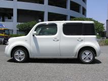 NISSAN CUBE 2010