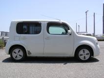 NISSAN CUBE 2010