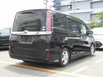 TOYOTA NOAH 2019