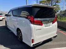 TOYOTA ALPHARD 2021