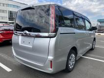 TOYOTA NOAH 2020
