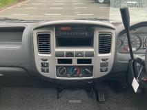 NISSAN CARAVAN 2011