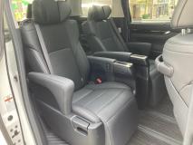 TOYOTA ALPHARD 2021