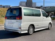 NISSAN ELGRAND 1998