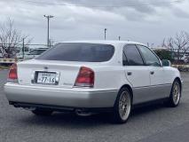 TOYOTA CROWN MAJESTA 1999