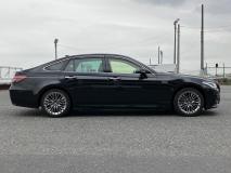 TOYOTA CROWN HYBRID 2018