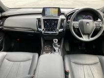 TOYOTA CROWN HYBRID 2018