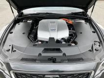 TOYOTA CROWN HYBRID 2018