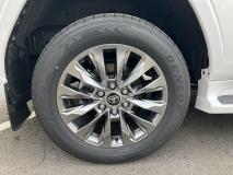 TOYOTA LAND CRUISER 2023