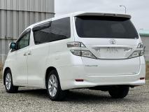 TOYOTA VELLFIRE 2009