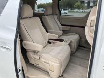 TOYOTA VELLFIRE 2009