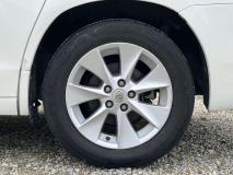 TOYOTA VELLFIRE 2009