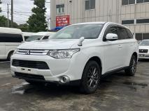 Mitsubishi OUT Lander