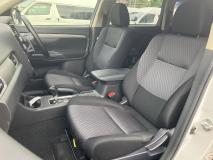 MITSUBISHI OUT LANDER 2013
