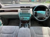 TOYOTA CROWN MAJESTA 1999