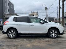 PEUGEOT 2008 2015