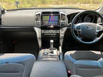 TOYOTA LAND CRUISER 2013