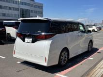 TOYOTA ALPHARD 2024