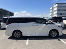 TOYOTA ALPHARD 2024
