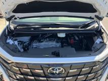 TOYOTA ALPHARD 2024