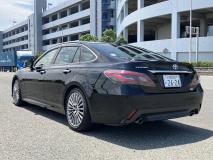 TOYOTA CROWN HYBRID 2021