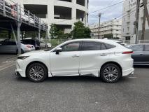 TOYOTA HARRIER 2020