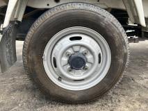 MITSUBISHI MINICAB TRUCK 1996