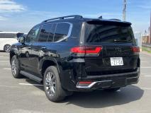 TOYOTA LANDCRUISER 300 2023