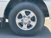 TOYOTA LAND CRUISER 100 2000