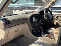TOYOTA LAND CRUISER 100 2000
