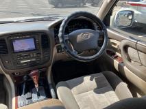 TOYOTA LAND CRUISER 100 2000