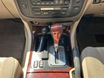 TOYOTA LAND CRUISER 100 2000