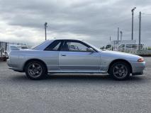 NISSAN SKYLINE GT-R 1989