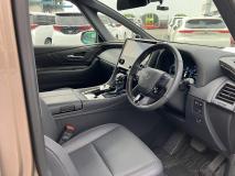 TOYOTA ALPHARD HYBRID 2023