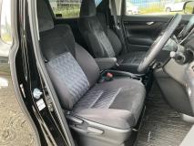 TOYOTA VELLFIRE 2020