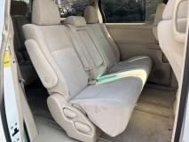 TOYOTA VELLFIRE 2010