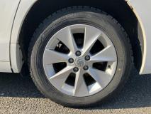 TOYOTA VELLFIRE 2010