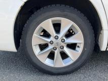 TOYOTA VELLFIRE 2010