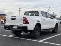 TOYOTA HILUX 2023