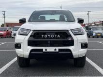 TOYOTA HILUX 2023