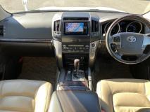 TOYOTA LAND CRUISER 2011