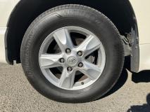 TOYOTA LAND CRUISER 2011