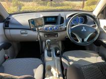 MITSUBISHI TRITON 2006