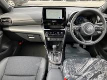 TOYOTA YARIS CROSS 2024