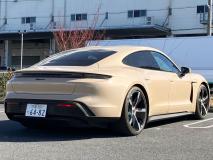 PORSCHE Taycan 2023