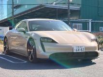 PORSCHE Taycan 2023