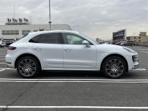 PORSCHE MACAN 2018