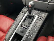PORSCHE MACAN 2018