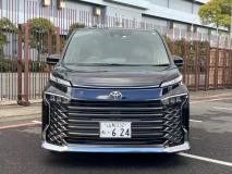 TOYOTA VOXY 2022