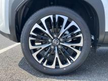 TOYOTA YARIS CROSS 2025